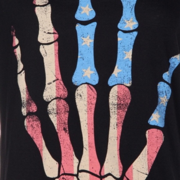 🎉host pick🎉Skull hand graphic tank American flag - Picture 5 of 5